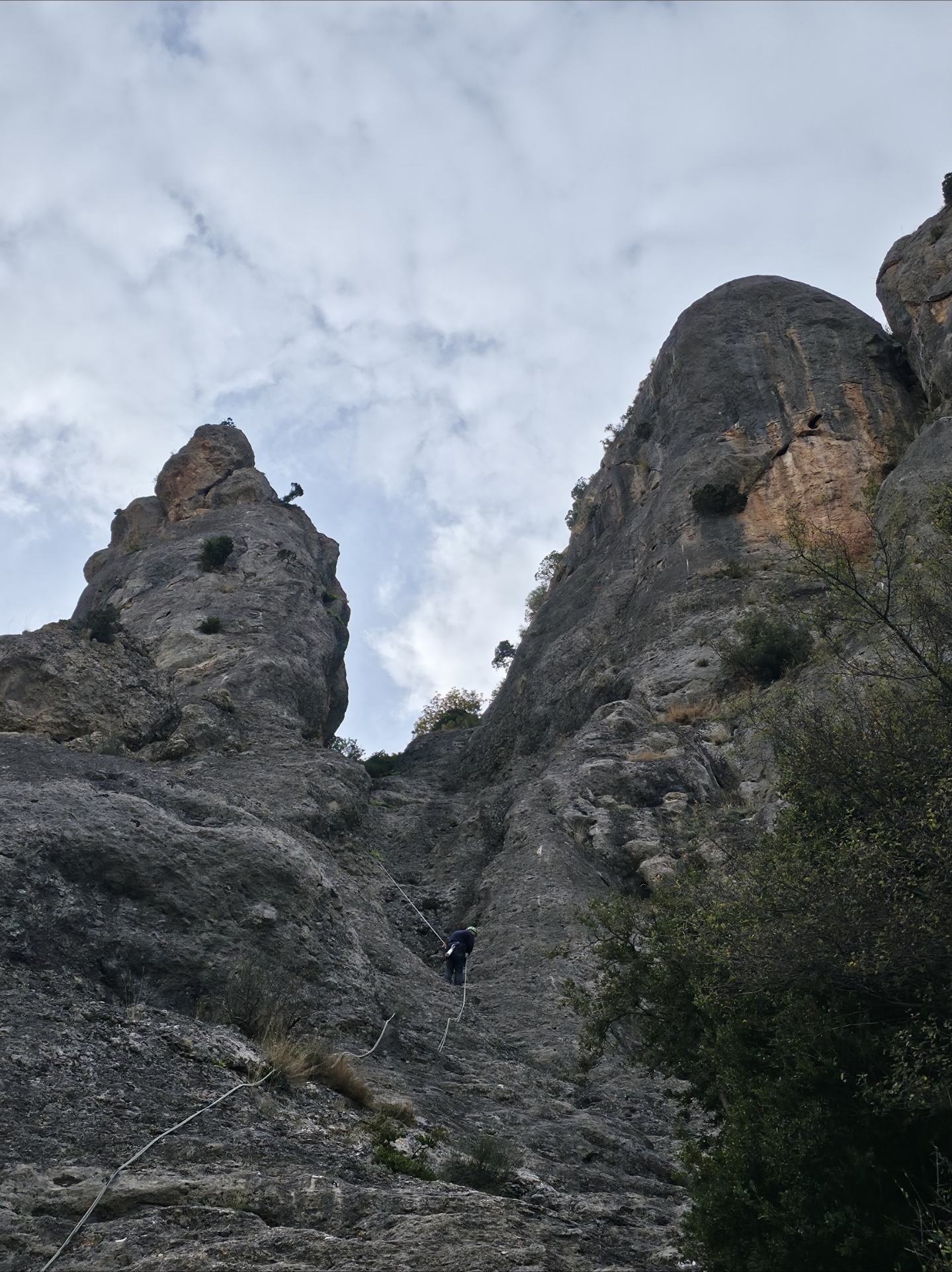 Pilar Monterde IV+, 90m. Calcena