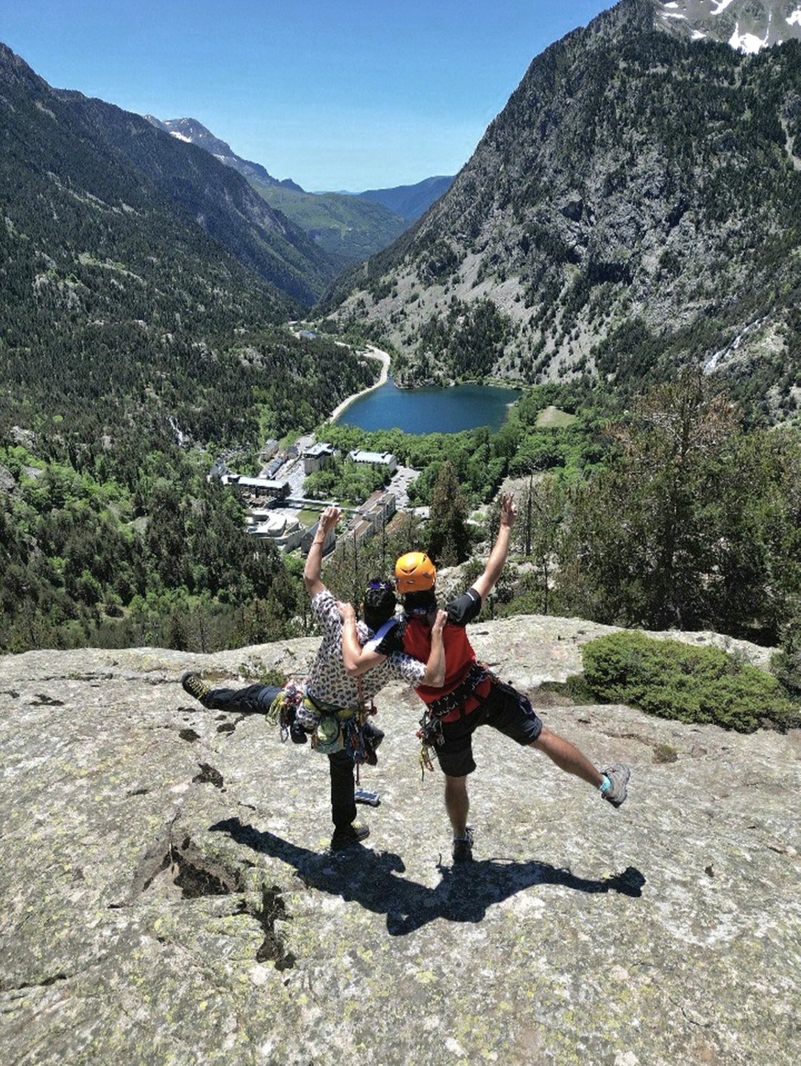 Vía del Molondro, Balneario de Panticosa. 5a, 240 m.