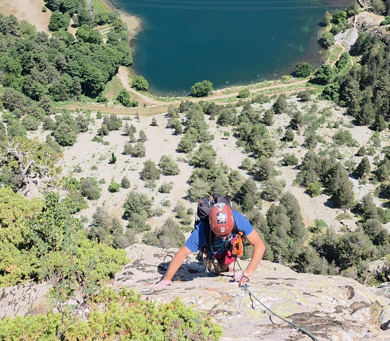 Vía del Ibón. Balneario de Panticosa (V+, 280m.)